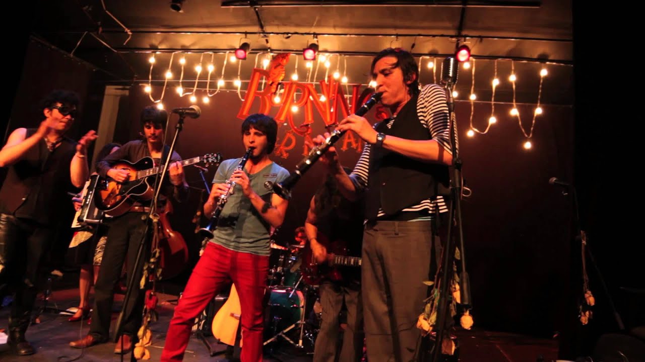 Burning Caravan - La Velocidad en vivo