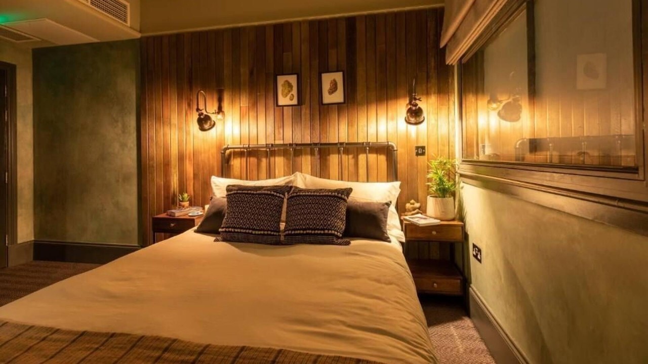 The Wolfpack Inn, London, United Kingdom | Travel With Kiara