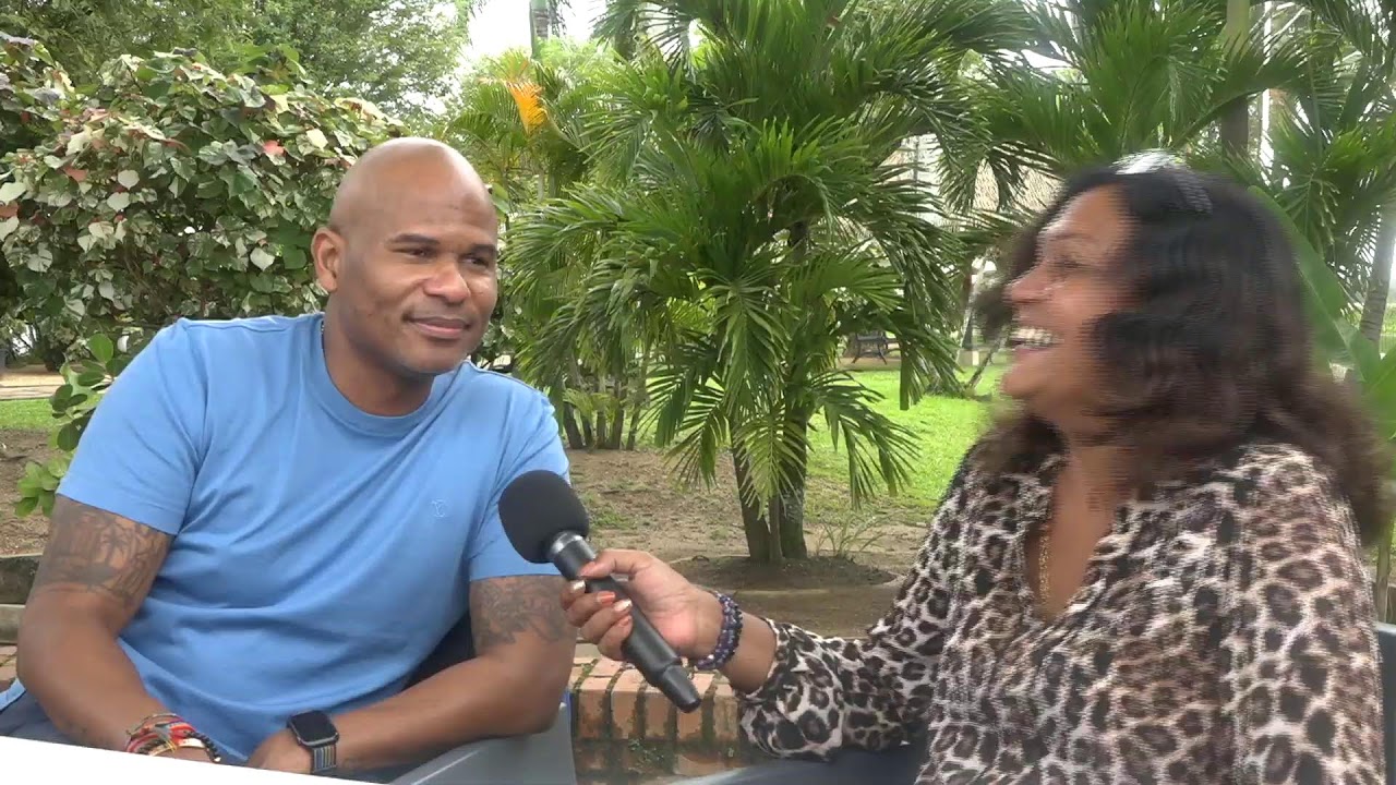 LIVE - Let's talk with cabaretier Roue Verveer I SUN WEB TV I