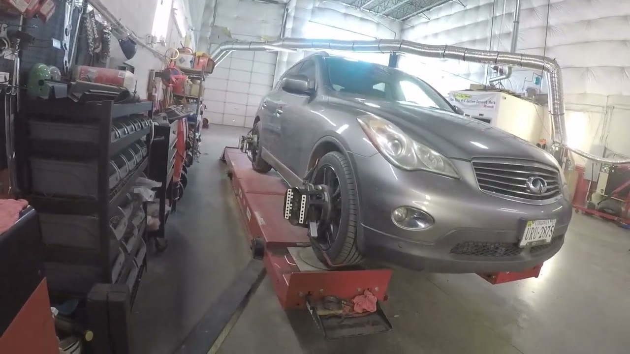 4 Wheel Alignment on 2011 Infiniti EX35 Using Hunter Hawkeye Elite