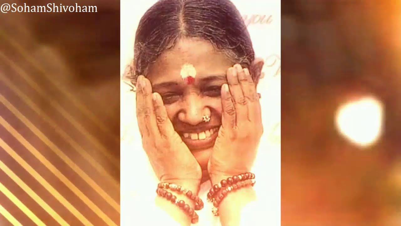 Mata Amritanandamayi singing Amma Amma Tayé | Amritapuri |