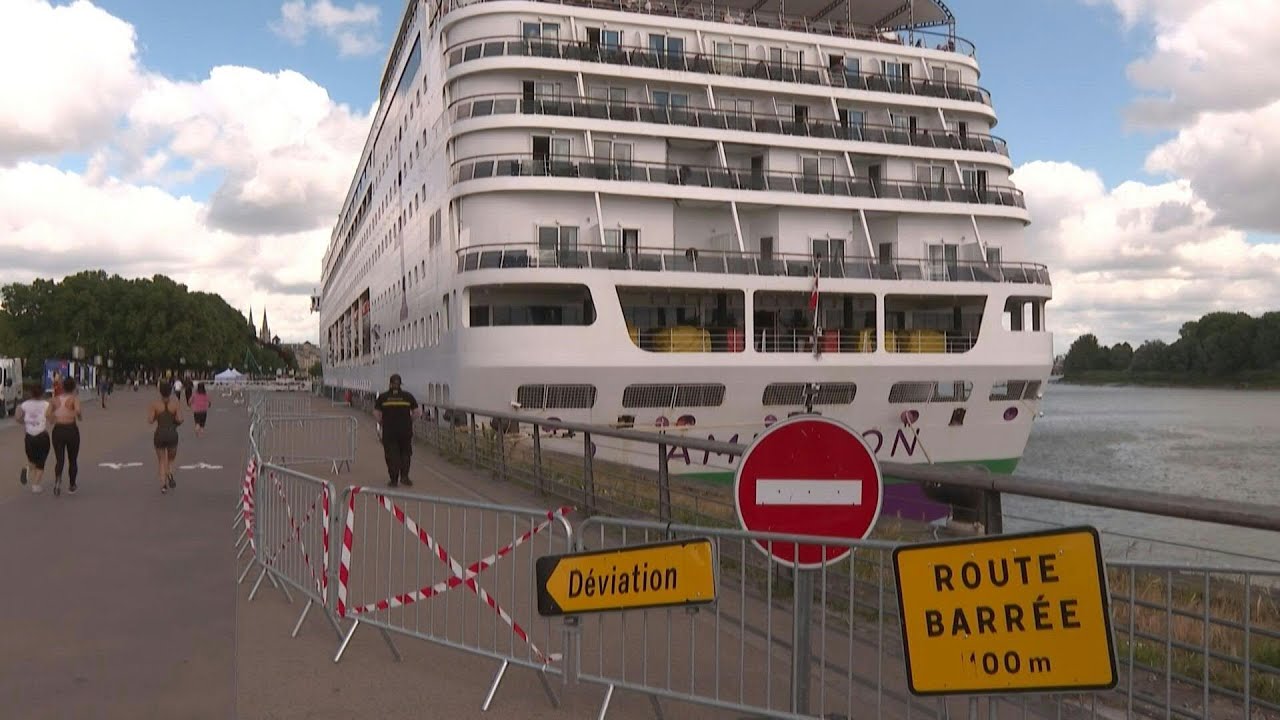 Bordeaux: over 1,700 people confined to cruise ship after passenger's death | AFP