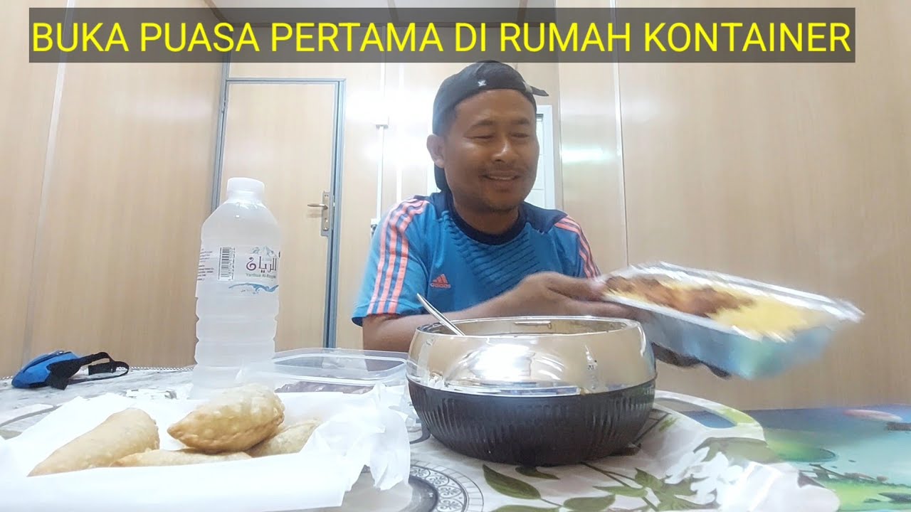 PERTAMA KALI BUKA PUASA DI RUMAH KONTAINER