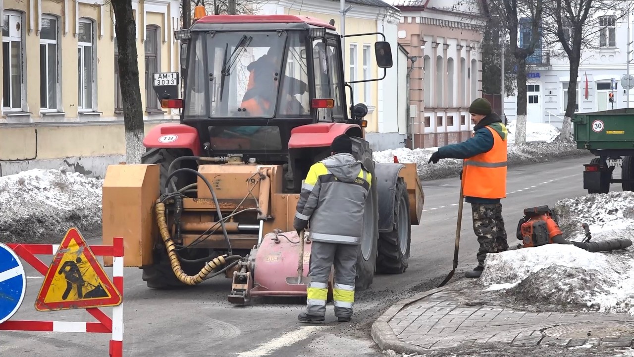 Как справляются с ямами на дорогах?
