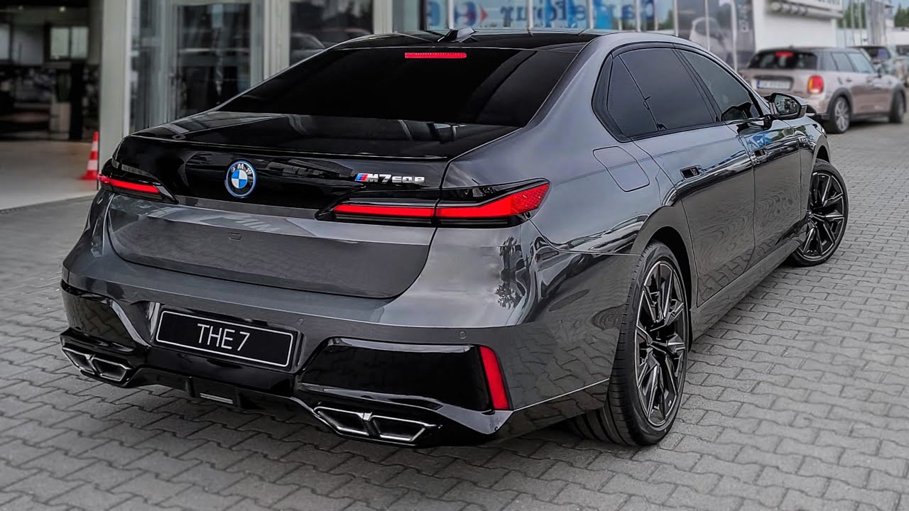 2023 BMW 7 Series M750e - Interior, Exterior, Drive