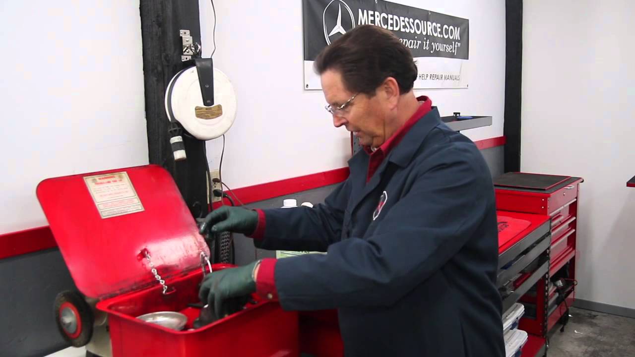 Cleaning Old Greasy Oily Engine Parts Safely and Effectively Part 1