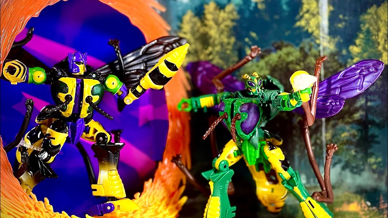 Transformers Kingdom Waspinator and Legacy Buzzsaw action figures review