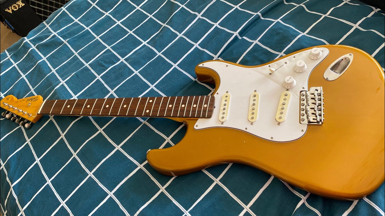 Tokai TST-50 - Made In Japan - Shoreline Gold Goldstar Sound Strat (unboxing video)