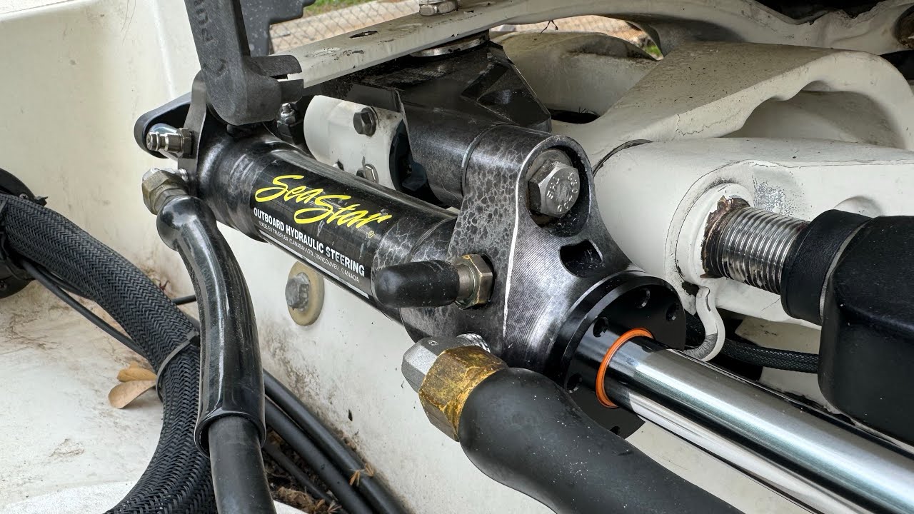 Sea Star Steering Part 2 (Cylinder Seal Replacement)
