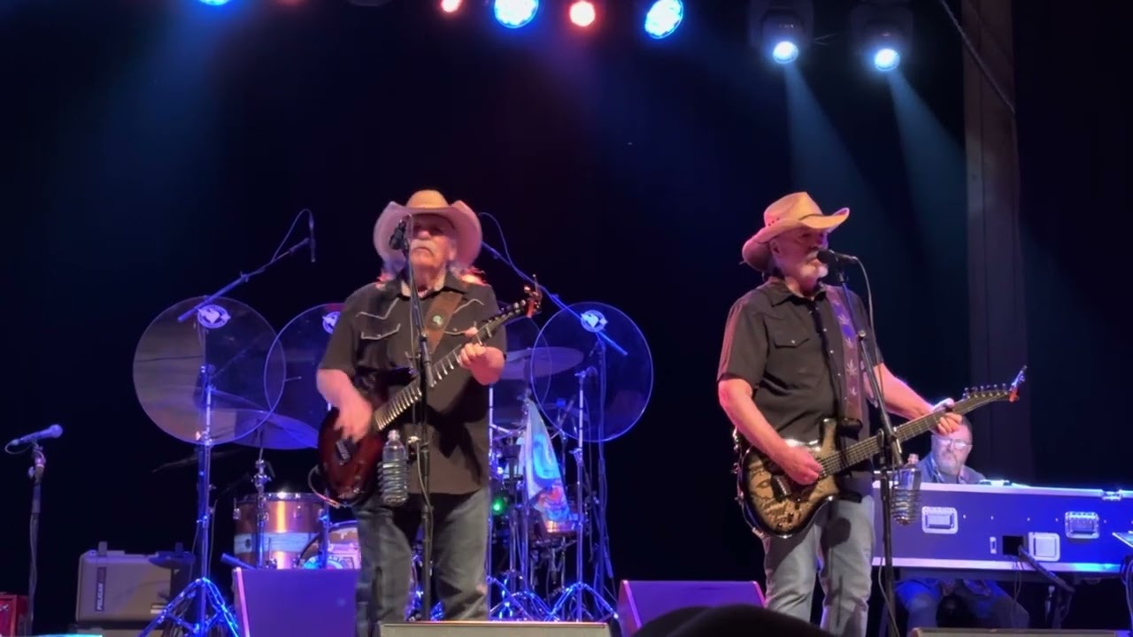 The Bellamy Brothers - Feelin’ the Feelin’ @ Renfro Valley, KY (12/6/25)