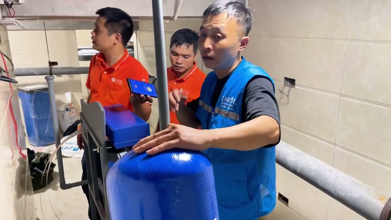 Lắp đặt M&aacute;y lọc nước tổng đầu nguồn Karofi KTF-222C