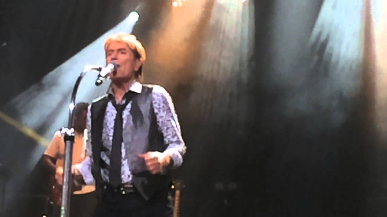 Cliff Richard 75th Birthday Tour 2015 - Move It
