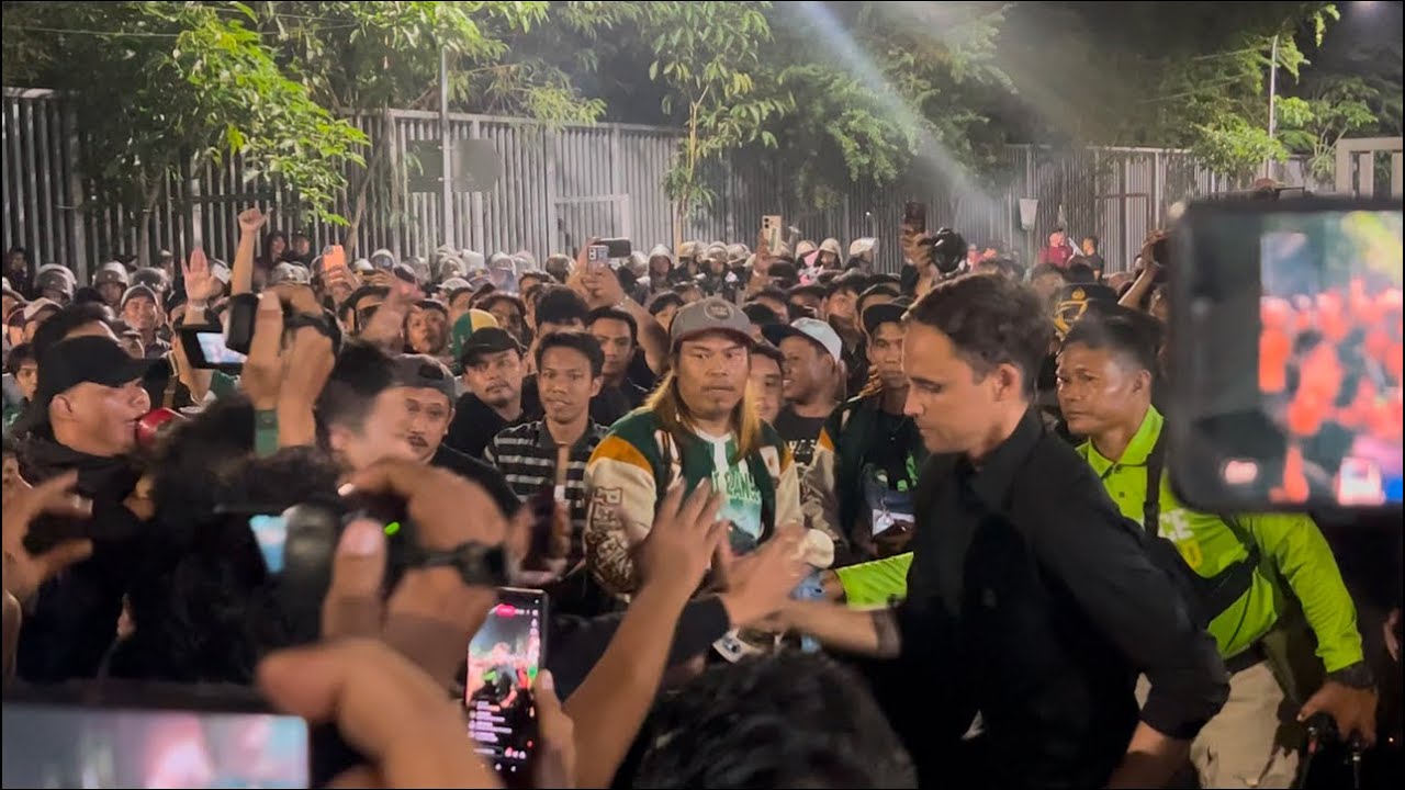 BONEK LUAPKAN EMOSI LANGSUNG KEPADA PAUL MUNSTER‼️ Imbas 5 laga hanya meraih 1 poin