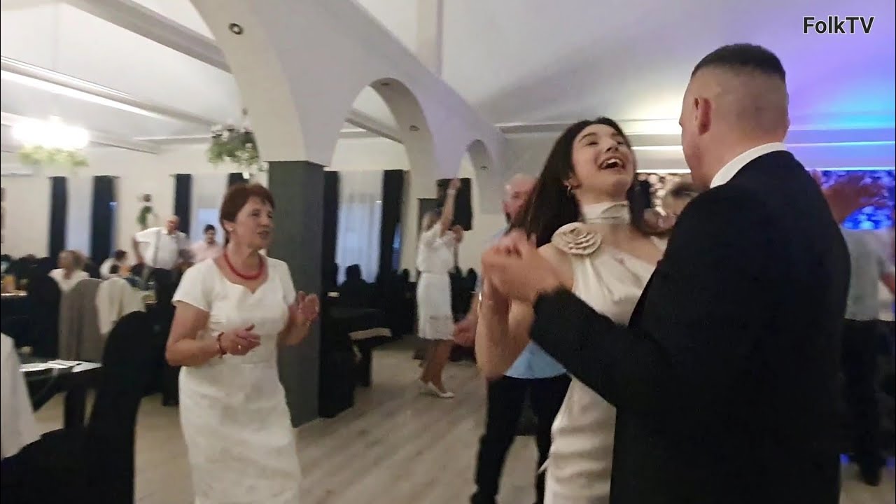 To była wspaniała impreza z tancerką Zuzią z super eleganckim tancerzem na parkiecie 