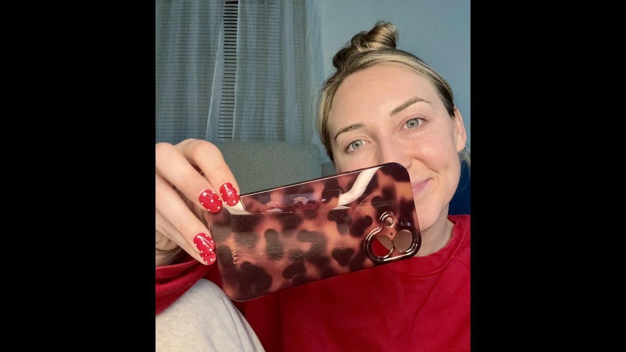 Cute trendy phone case!