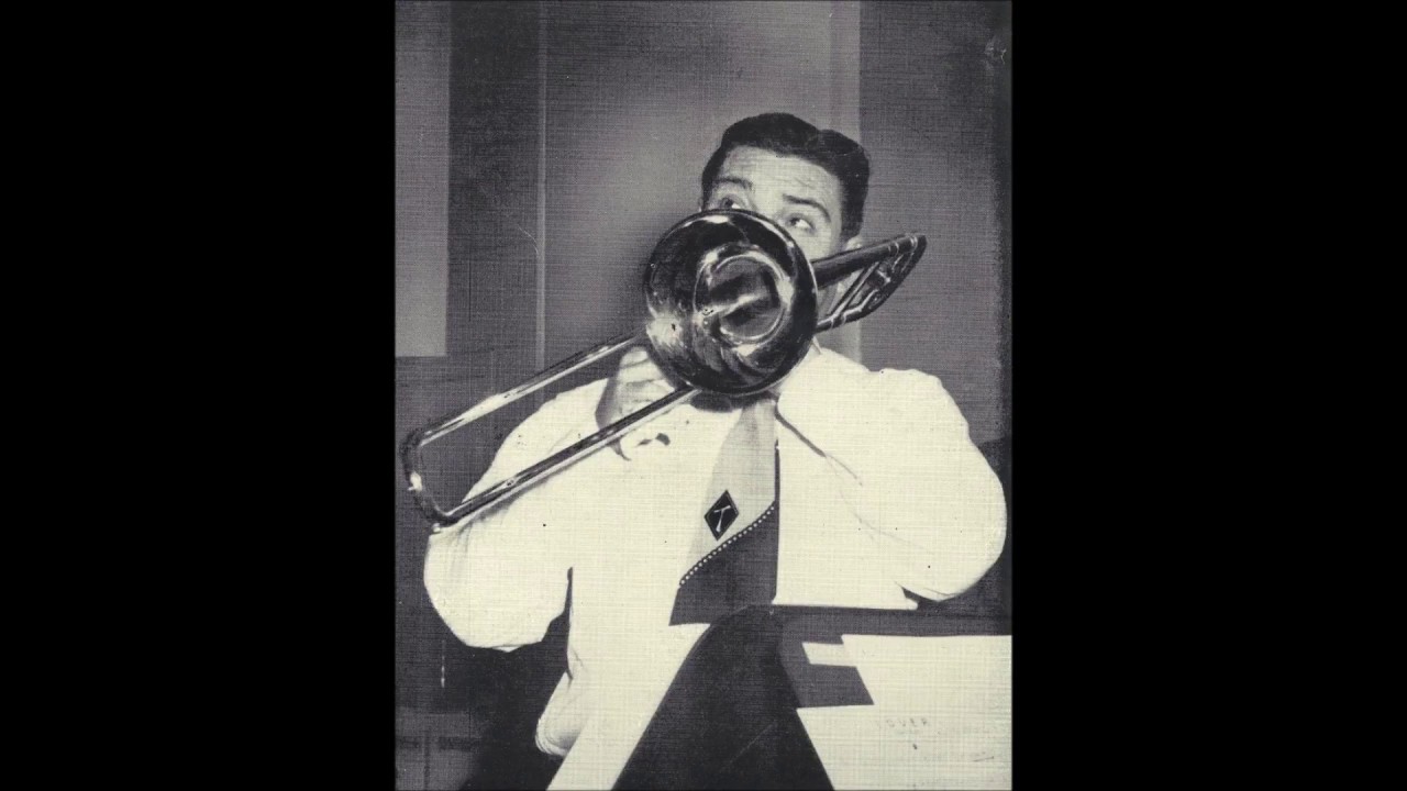 Jack Teagarden and Benny Goodman 1933 World Demo - I Gotta Right to Sing the Blues