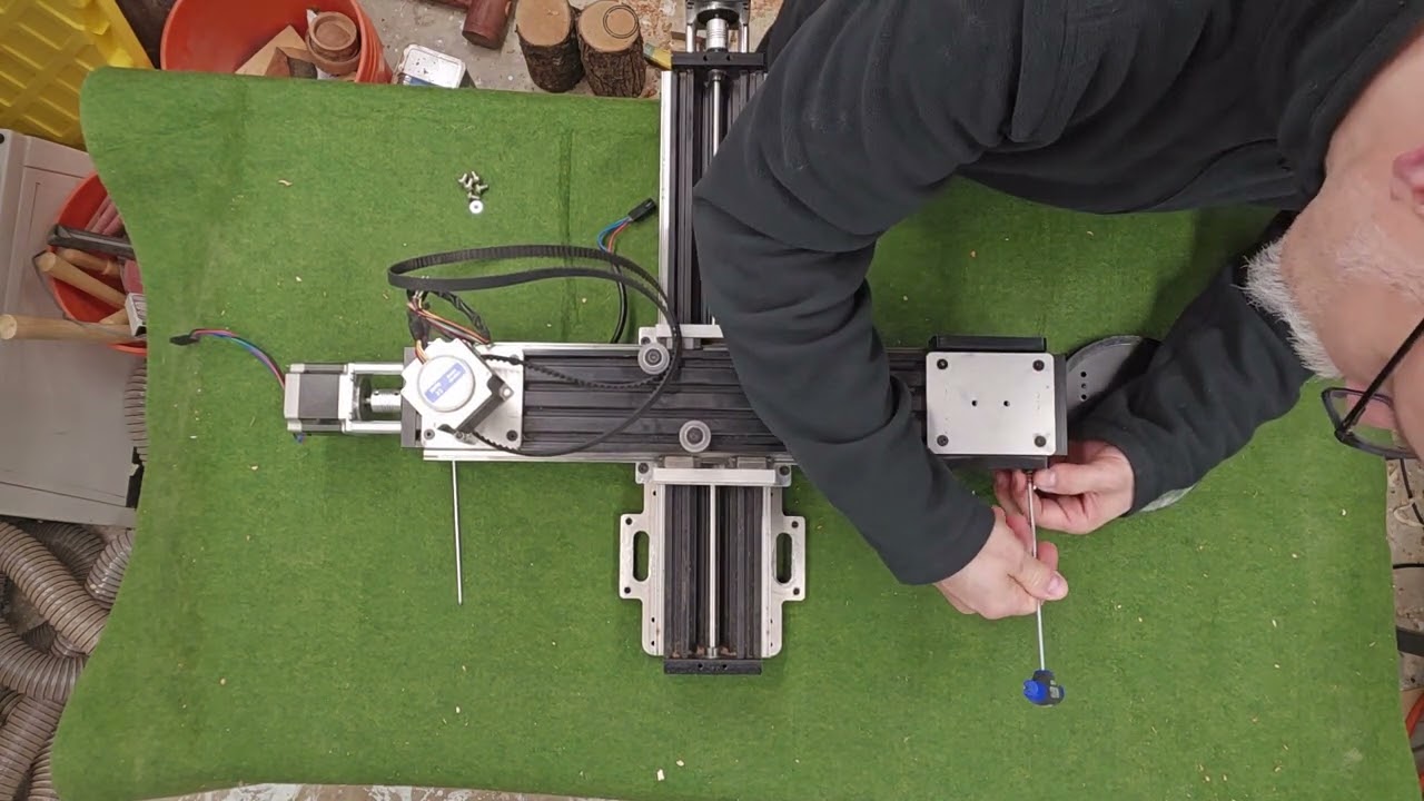 LatheEngraver - Assembly, placing skids