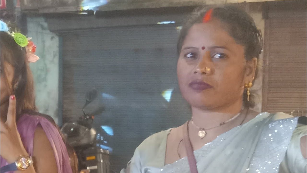 Aarti Aarti लाइव है! हमारे लाइफ में आपका स्वागत है