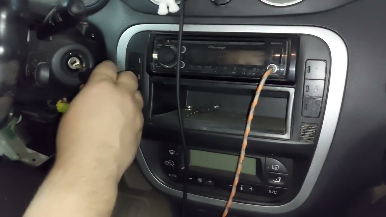 Lexia 3 Citroen c 3. привязка ключей.