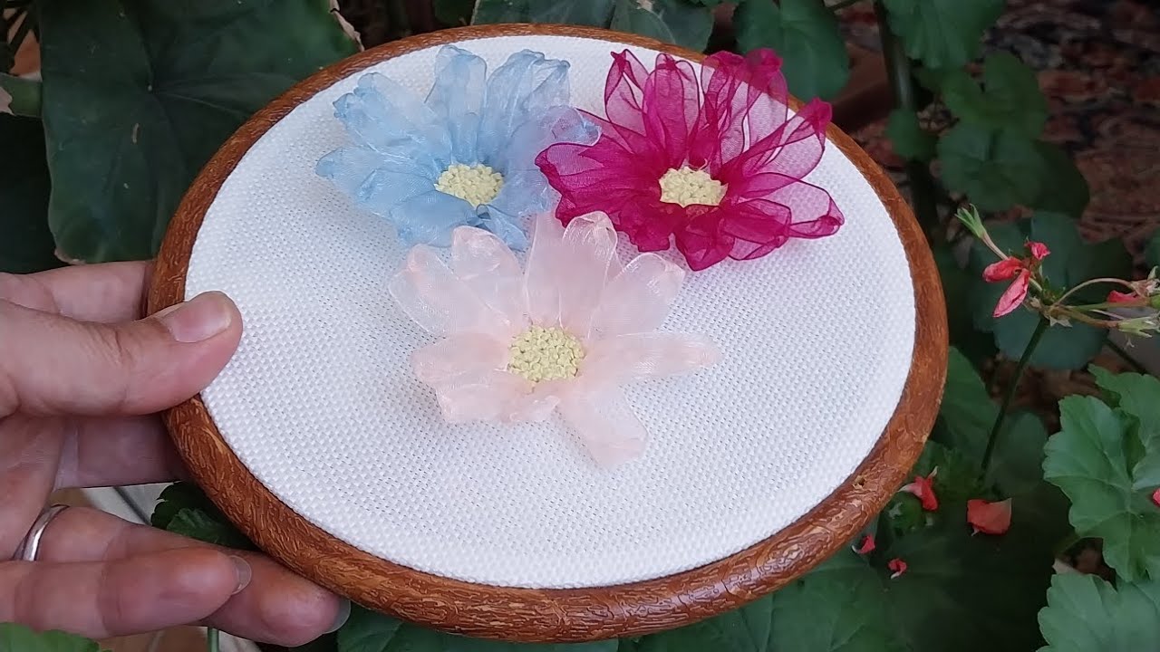 Simple flower ribbon embroidery design #embroidery #handbroidery 