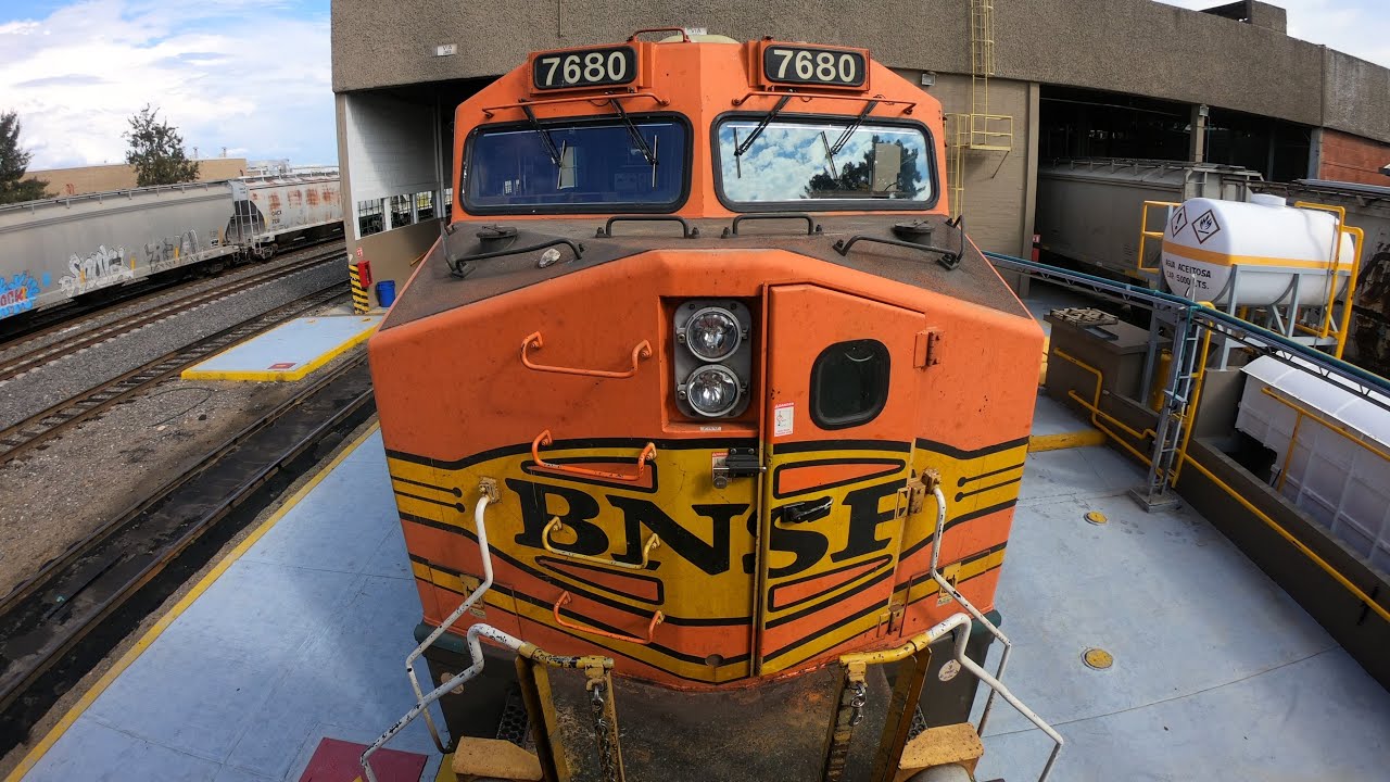 CabTour's Locomotives: BNSF 7680 - 3795 (ES44DC - ET44C4)