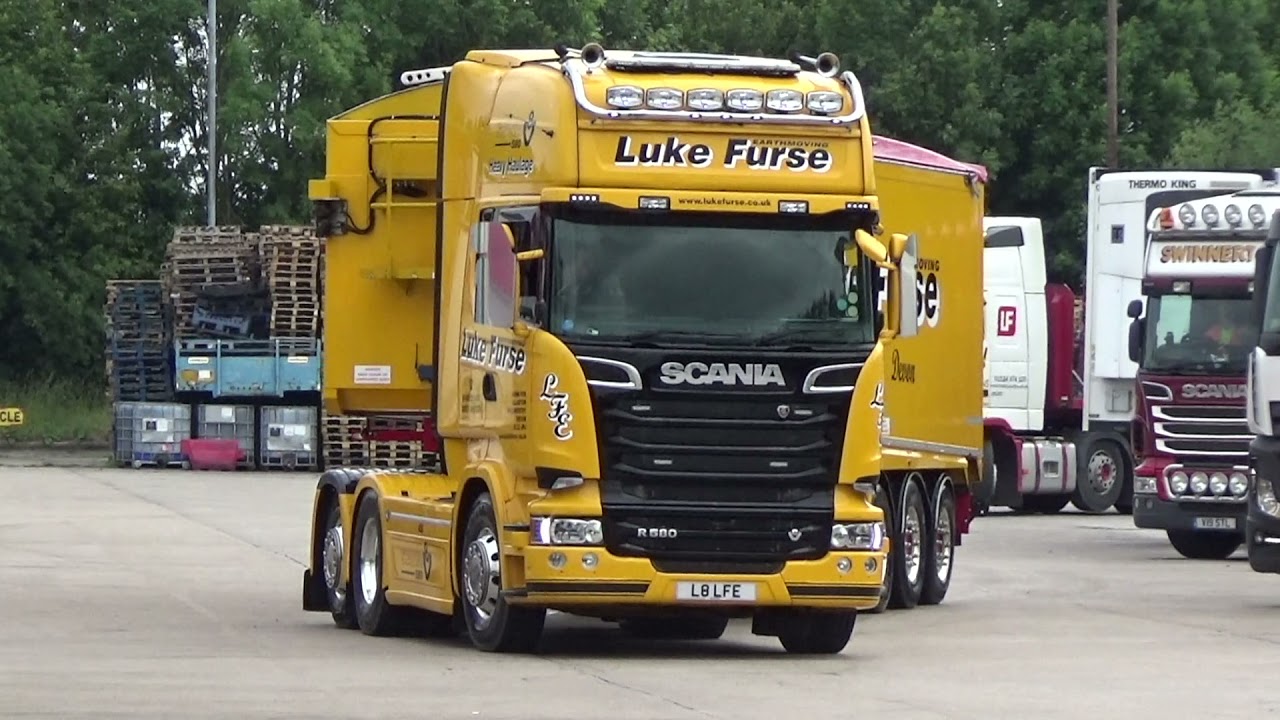 TRUCKSPOTTING AT LYMM 23 JUNE