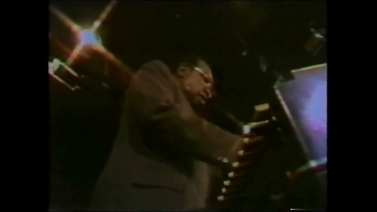 Avalon - Lionel Hampton (Vibes) & Bob Wilber (Clarinet)