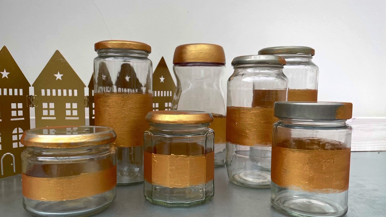 Decorating glass jars with gilding wax