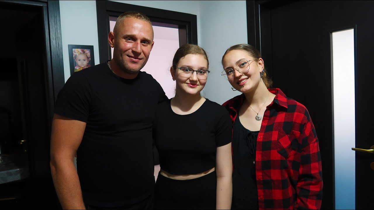 Plec la BettyL Club si Laura Vrabie în Ospetie /Andries Plânge Acasa