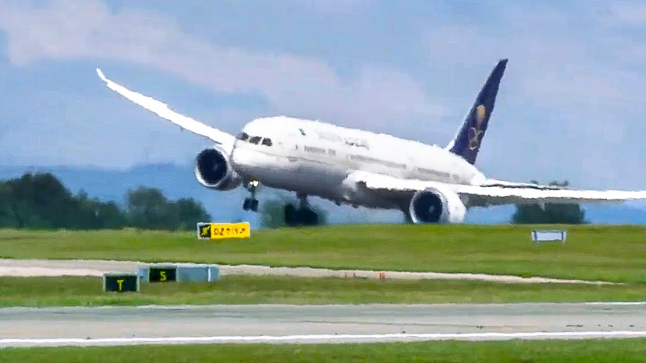 Пилот 787 теряет управление