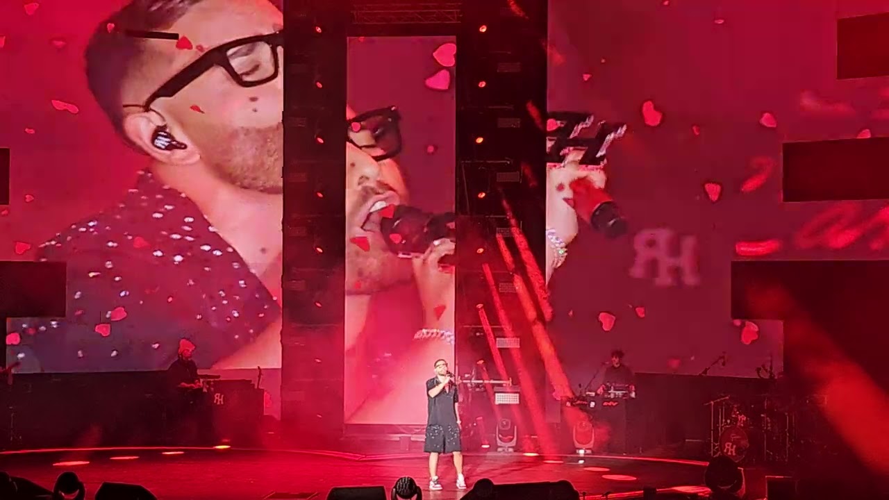 rocco hunt stu core t'apparten apertura concerto 05/07/23 arena flegrea @RoccoHunt #roccohunt