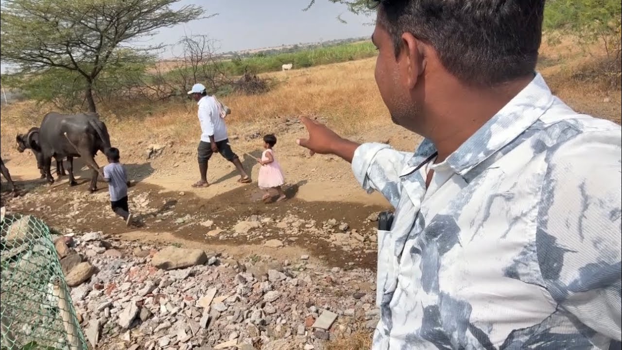 बायको स्कुटी घ्याची म्हणती पण हणमंत आबाने मधीच धिंगाणा घातला दोघात घेऊ म्हणून 😭