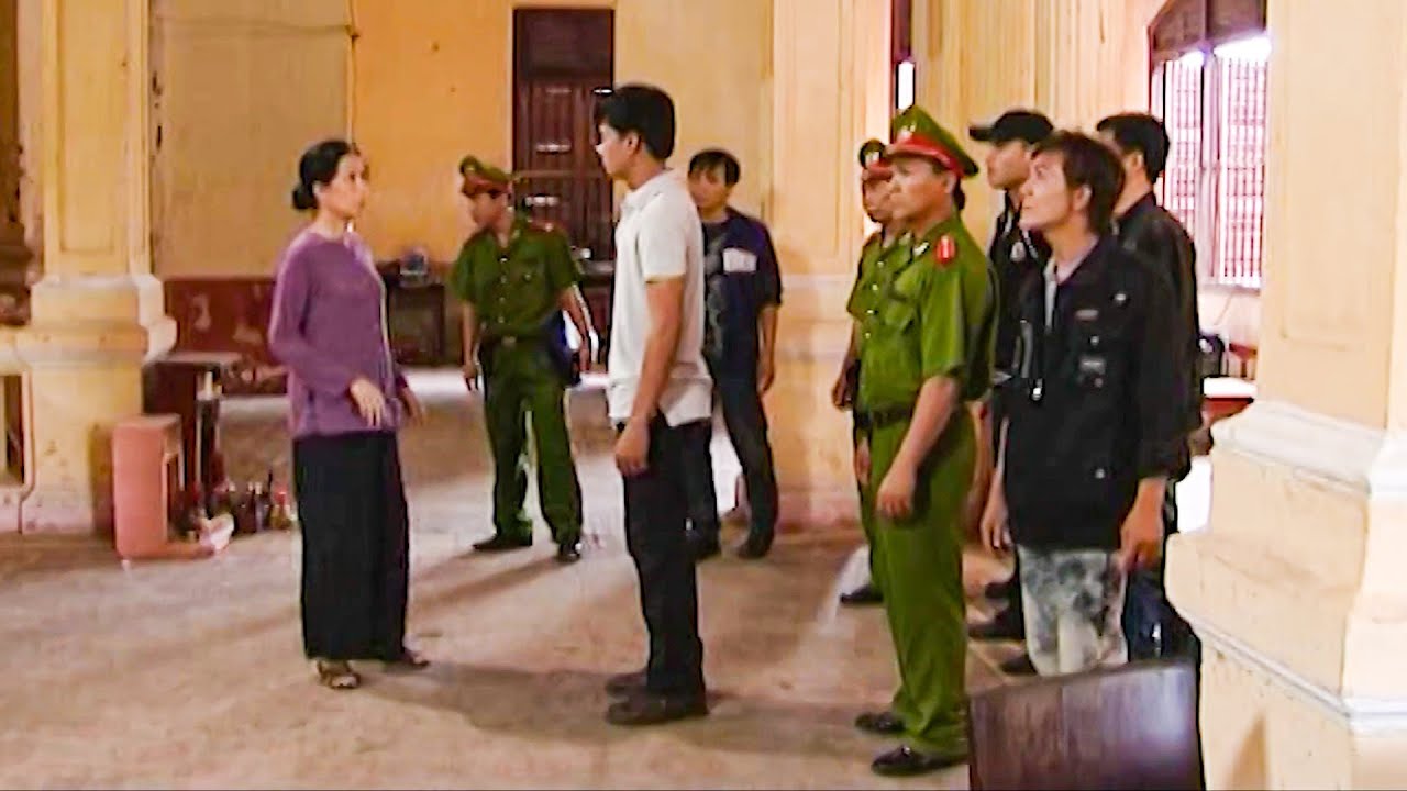 Cảnh sát bao vây ngôi nhà hoang truy bắt cặp đôi sát thủ nguy hiểm | Phim Hình Sự 2025