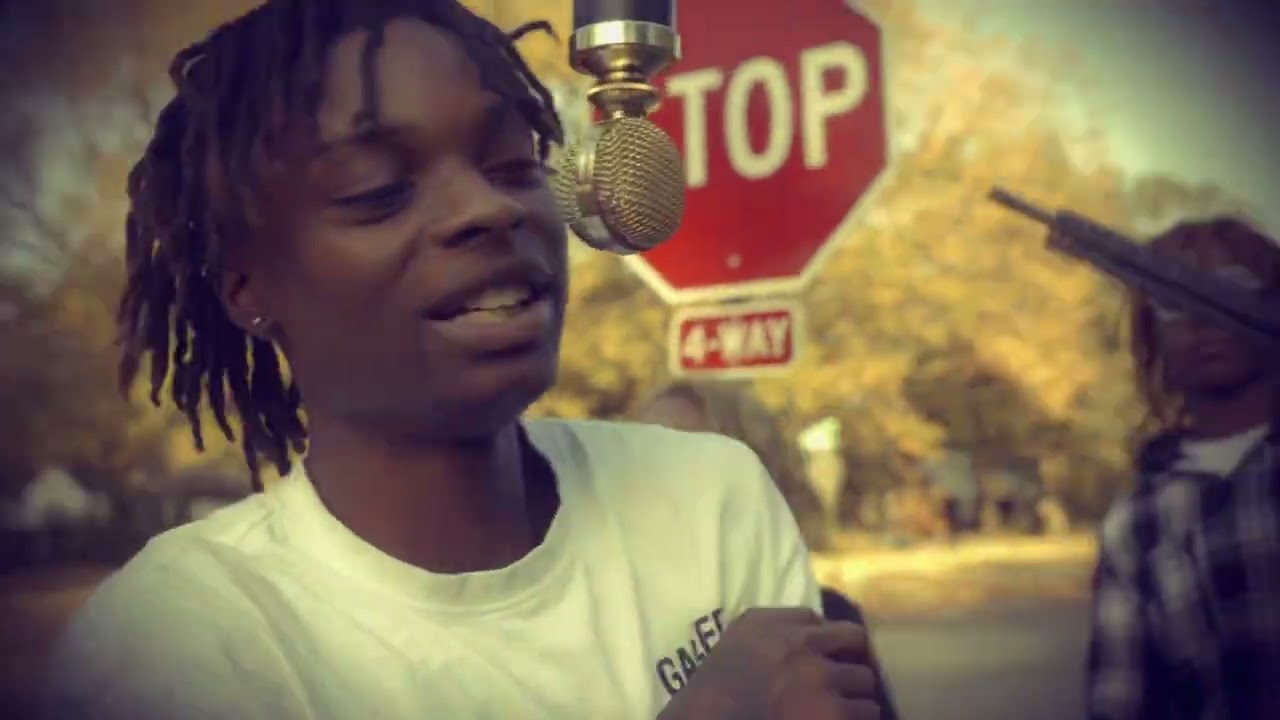 Woo Brazy &ldquo;NawfSideBabies&rdquo; (Official Mic Performance)