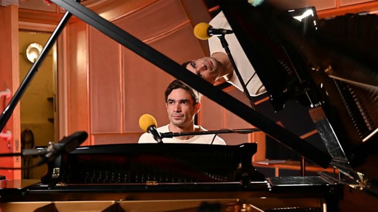 Jon Hopkins Live Piano Session