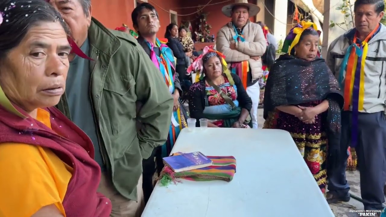 Fiesta de la Virgen de la Candelaria / Cargueros de San Mateo Apóstol.