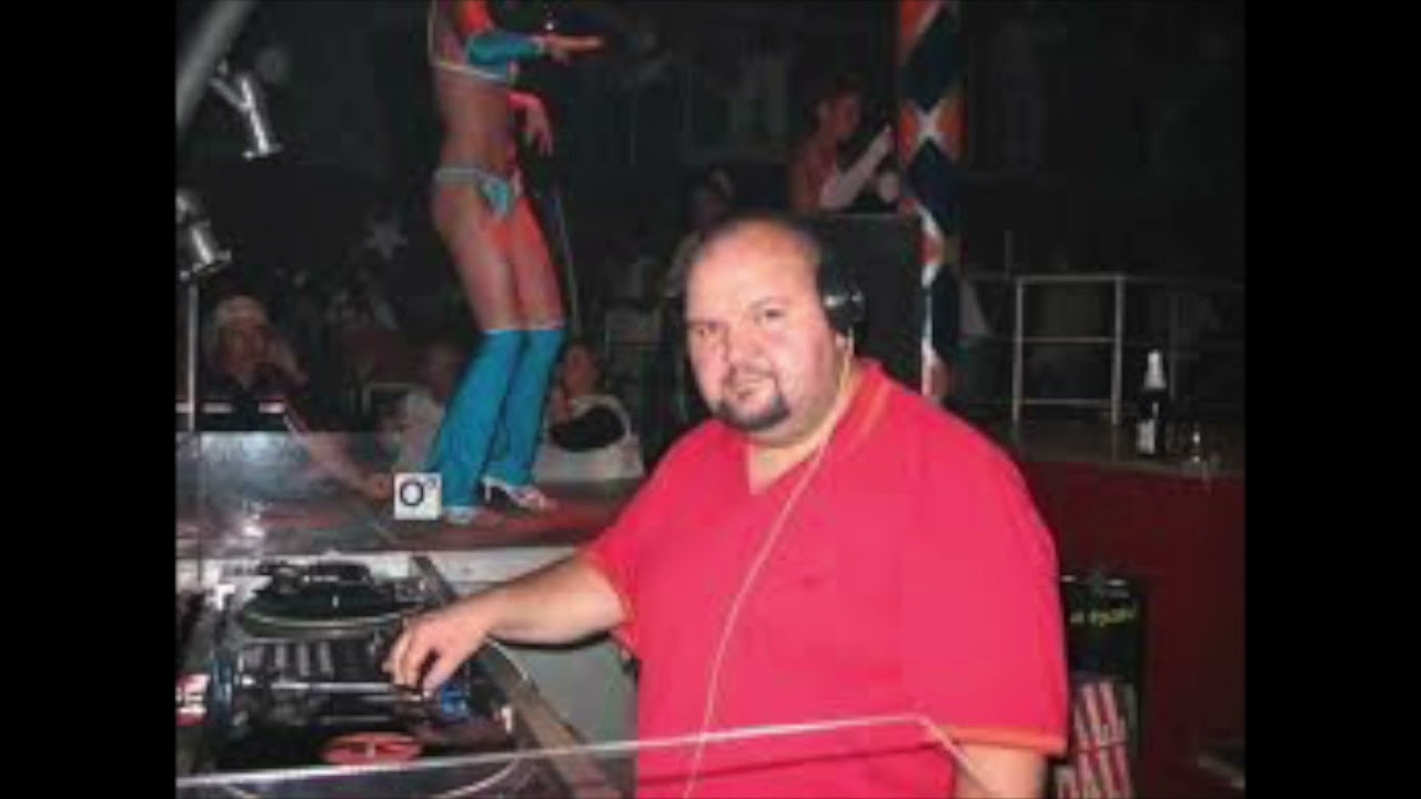 Dj Zs&iacute;ros vs Schmidt - Live @ Freeport Music Club, Budapest 25-12-2006