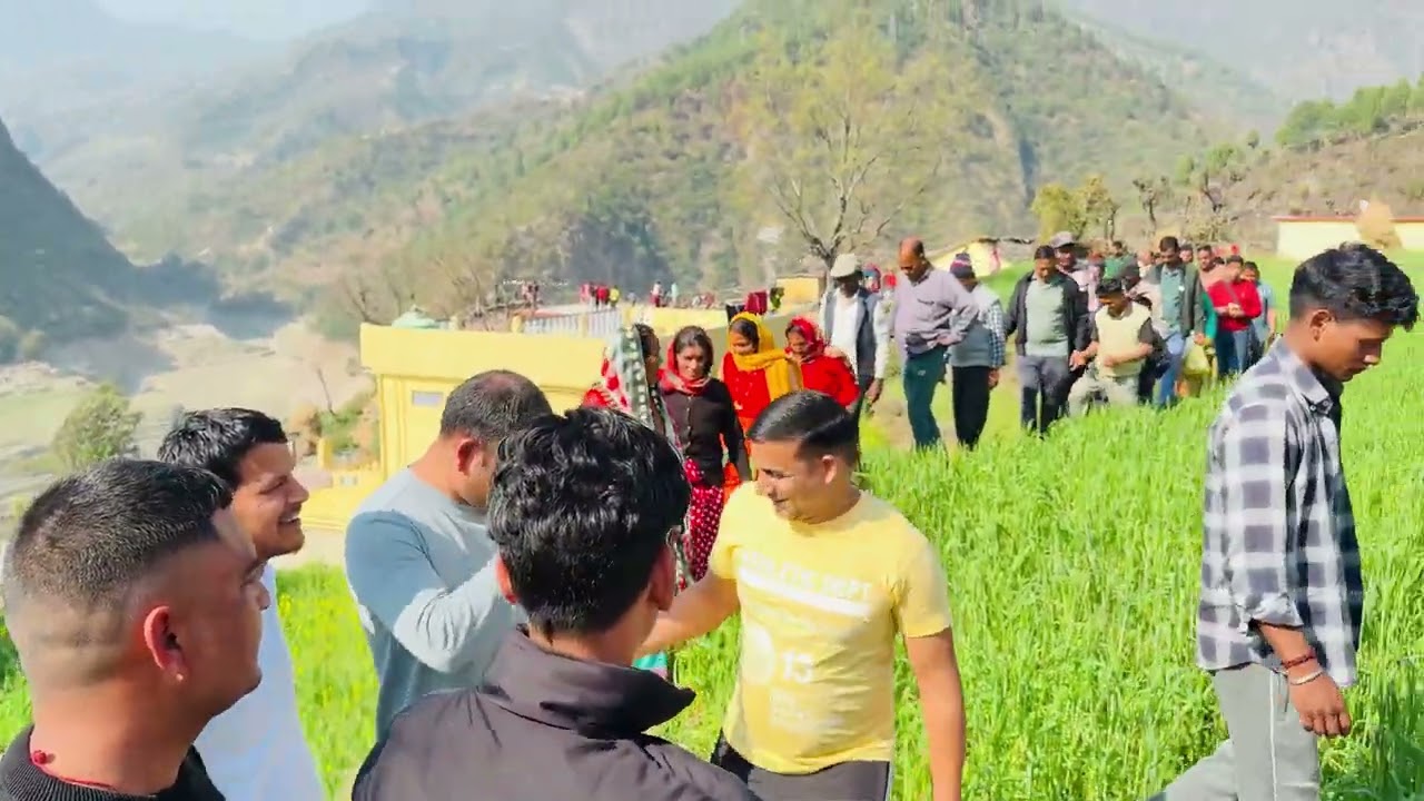 गाँव के सब लोगों ने मिलकर किया ये काम ✌️ एकता मेँ शक्ति 💯💯#uttarakhand #vlog 