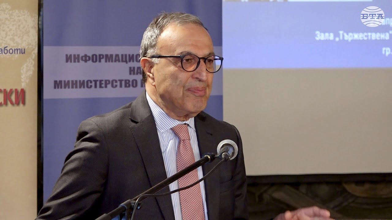Страшно е, когато се поставя под въпрос членството на България в НАТО и ЕС, каза Петър Стоянов