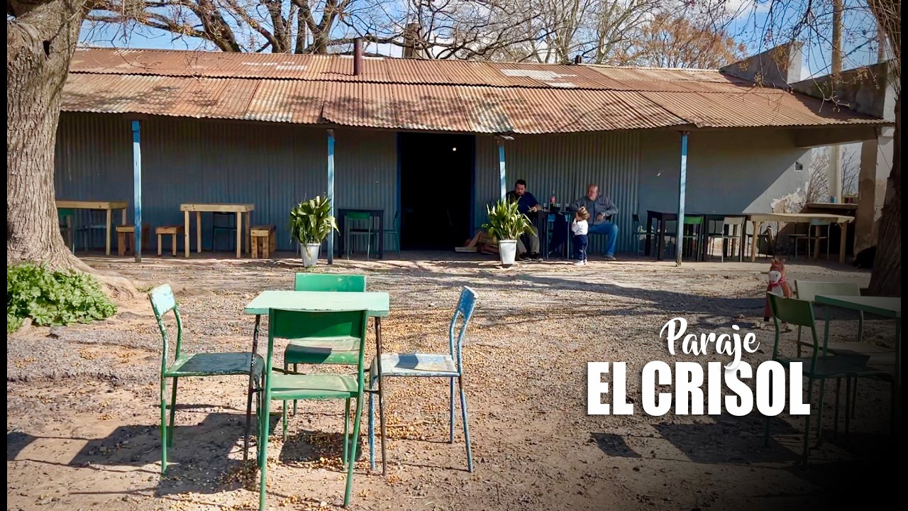 Sin un peso, se la jugaron y reabrieron el bar abandonado del pueblo.