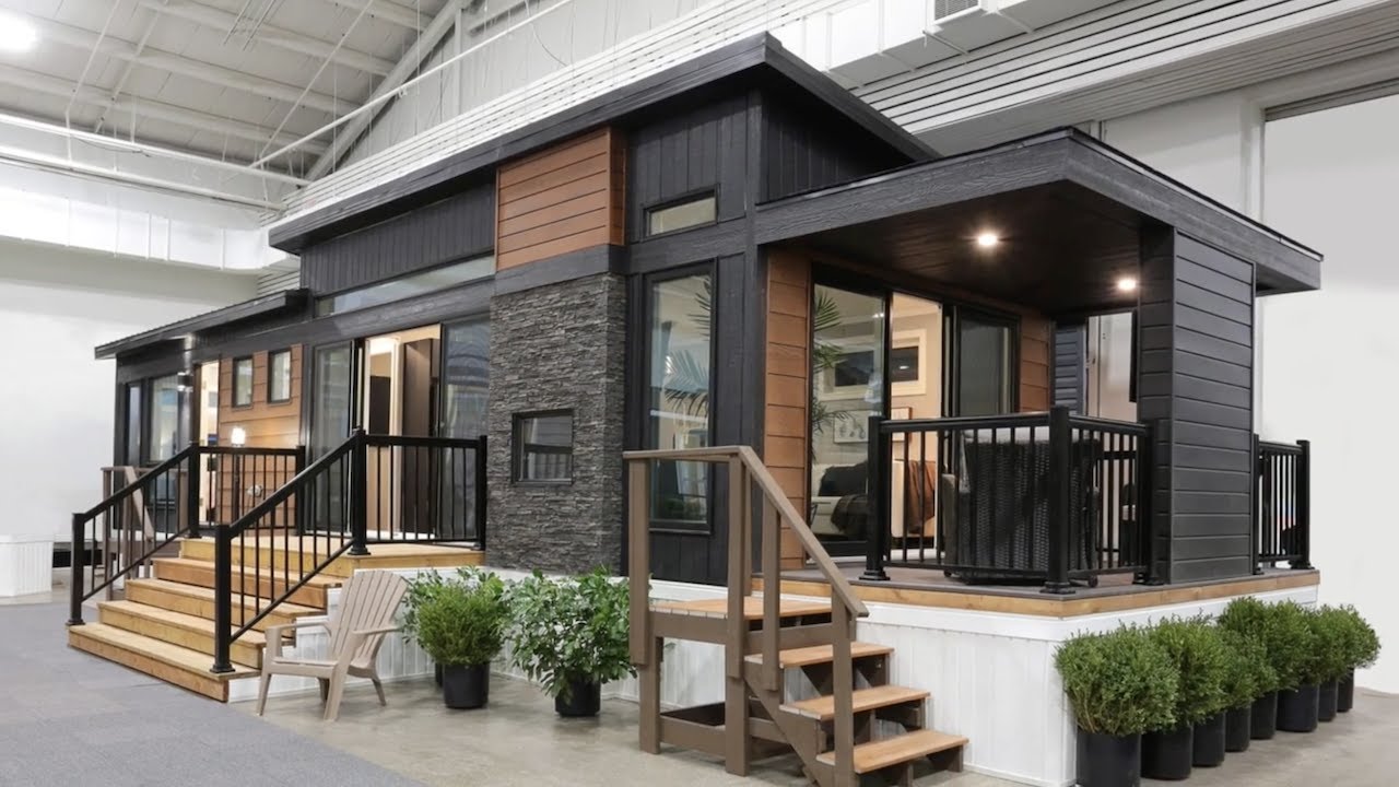 Absolutely Gorgeous Black D Park Model for Sale