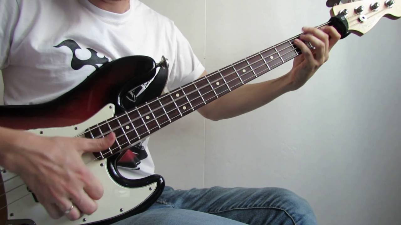 Red Hot Chili Peppers - Dark Necessities ( Igor Odaryuk Bass Cover)
