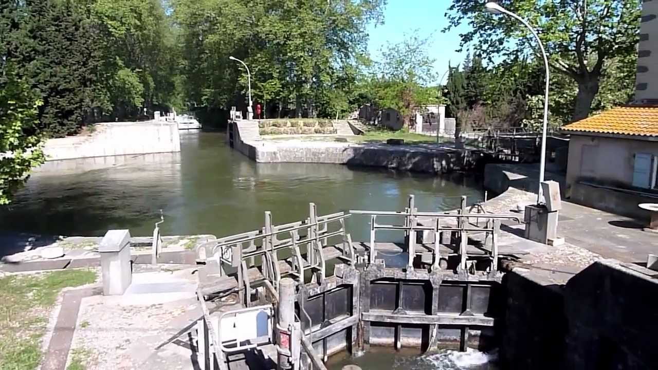 Ecluse ronde à 3 canaux (Agde)