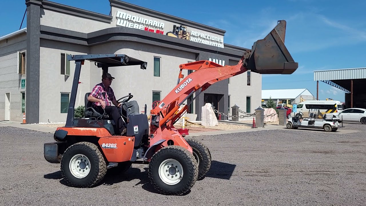 CARGADOR FRONTAL  KUBOTA R420S