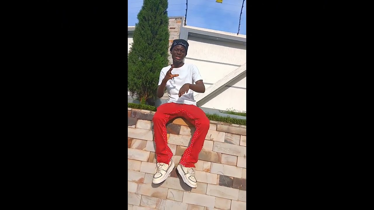 Red baby_-_Abisi_(official visualizer) 