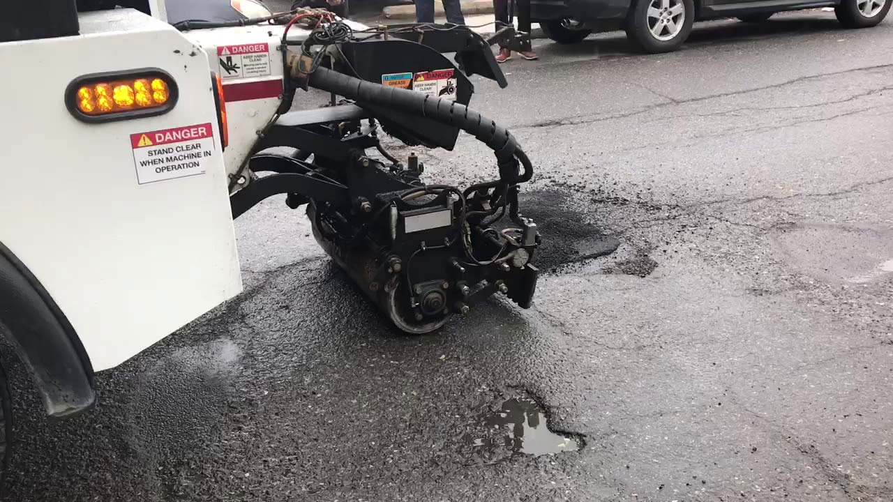 Pothole Python 5000