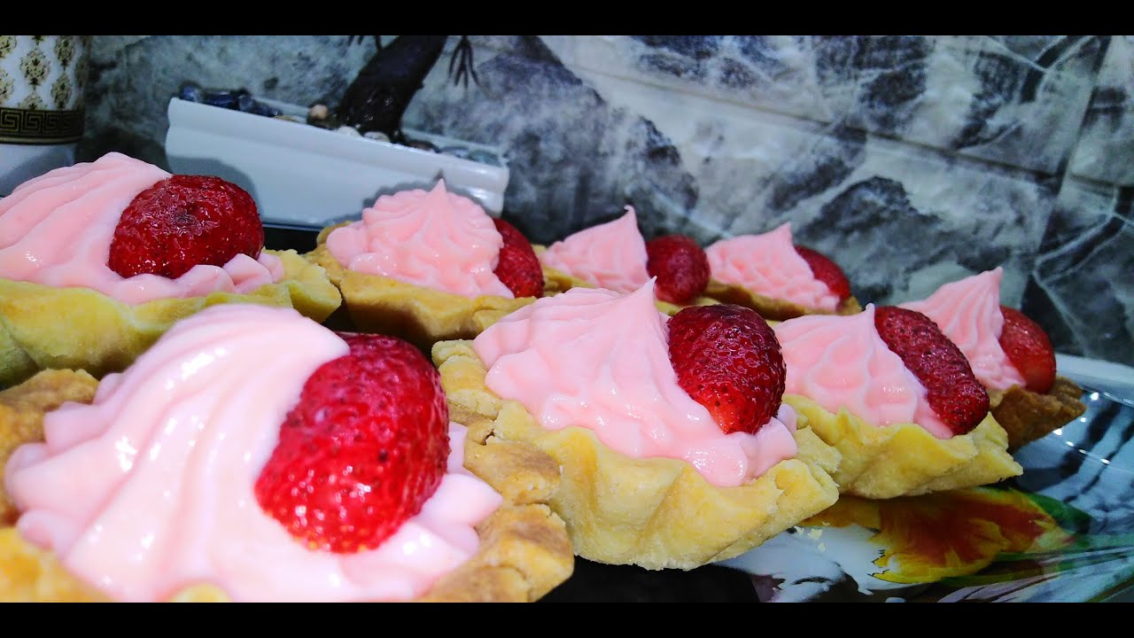 تارتولات بكريمة الفلان🍧ذوق فراولة 🍓تجي خفيفة روعة شكلا وذوقا 👌 #وصفات_رمضان #razin_rayen