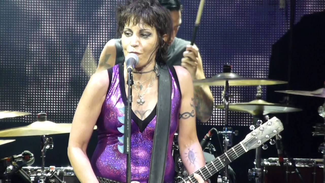 Joan Jett - I Hate Myself for Loving You