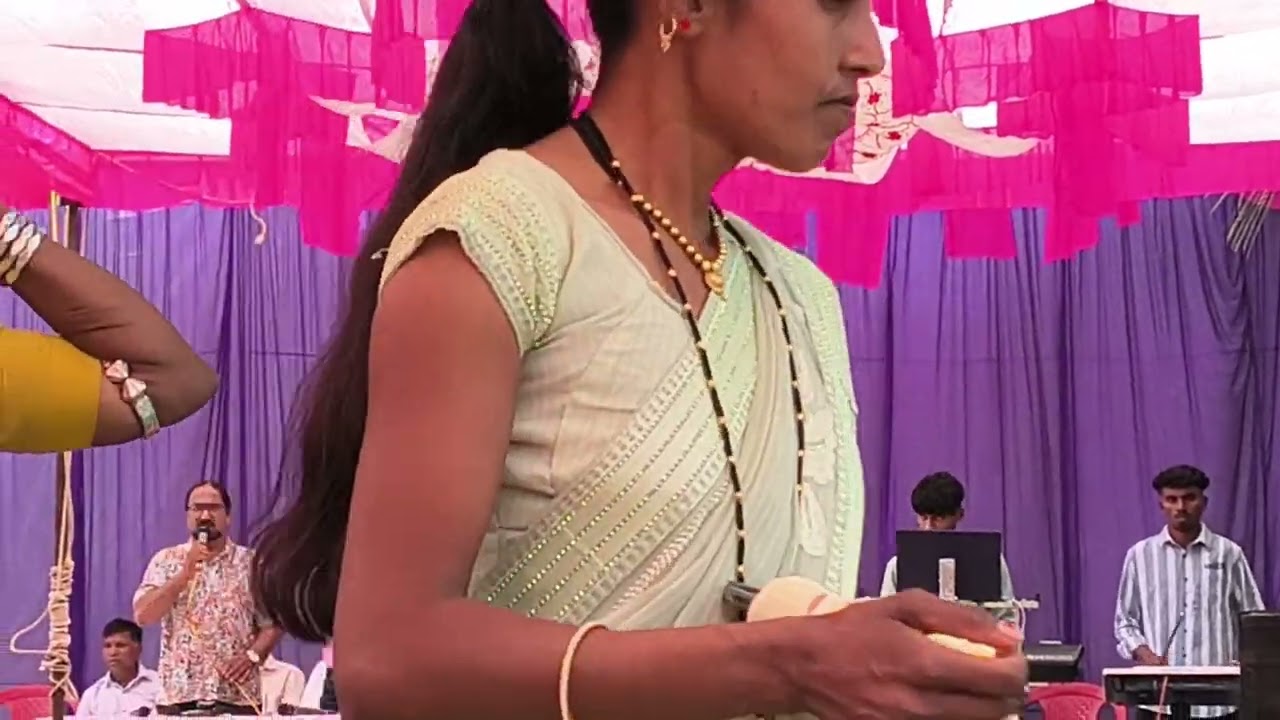 वोराडे आखे मा भेना तोजे वोराडे आजे हाय मा भेना 