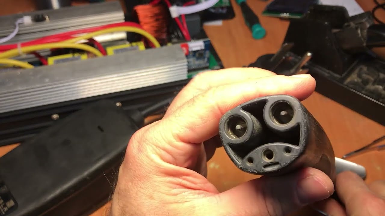 Sinus 3000W SWIPOWER інвертор. Зміна меж, корекція вольтметра.